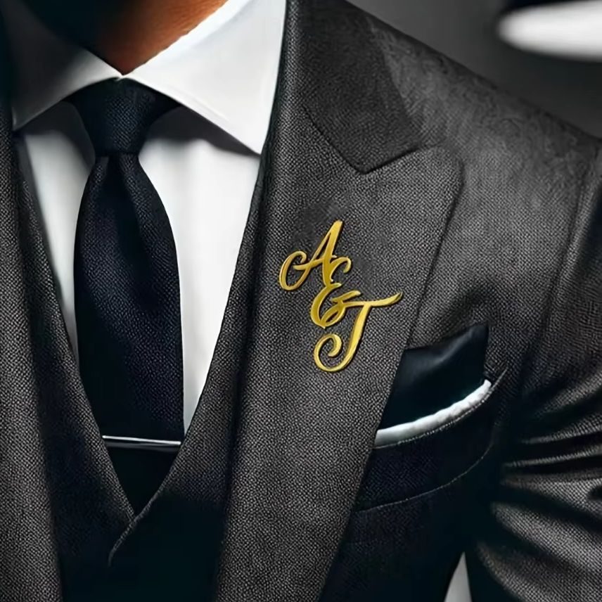 Spersonalizowana broszka ze st – Tuxedo Lapel Pin recenzja i cena